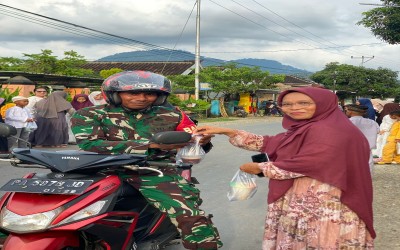 SEMARAK RAMADHAN, BERBAGI TAKJIL